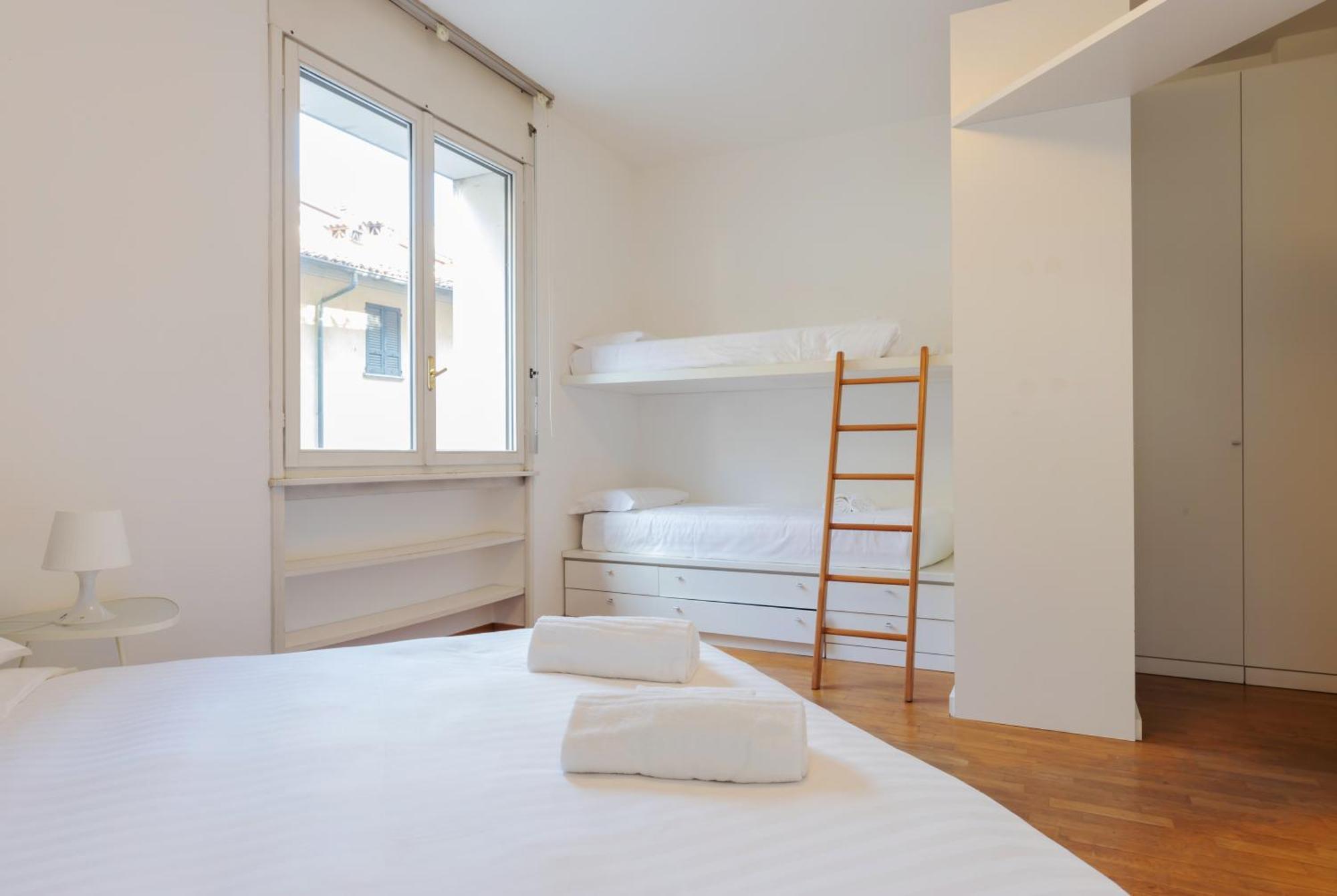 Joivy Apartments By The Lake Como Exteriör bild