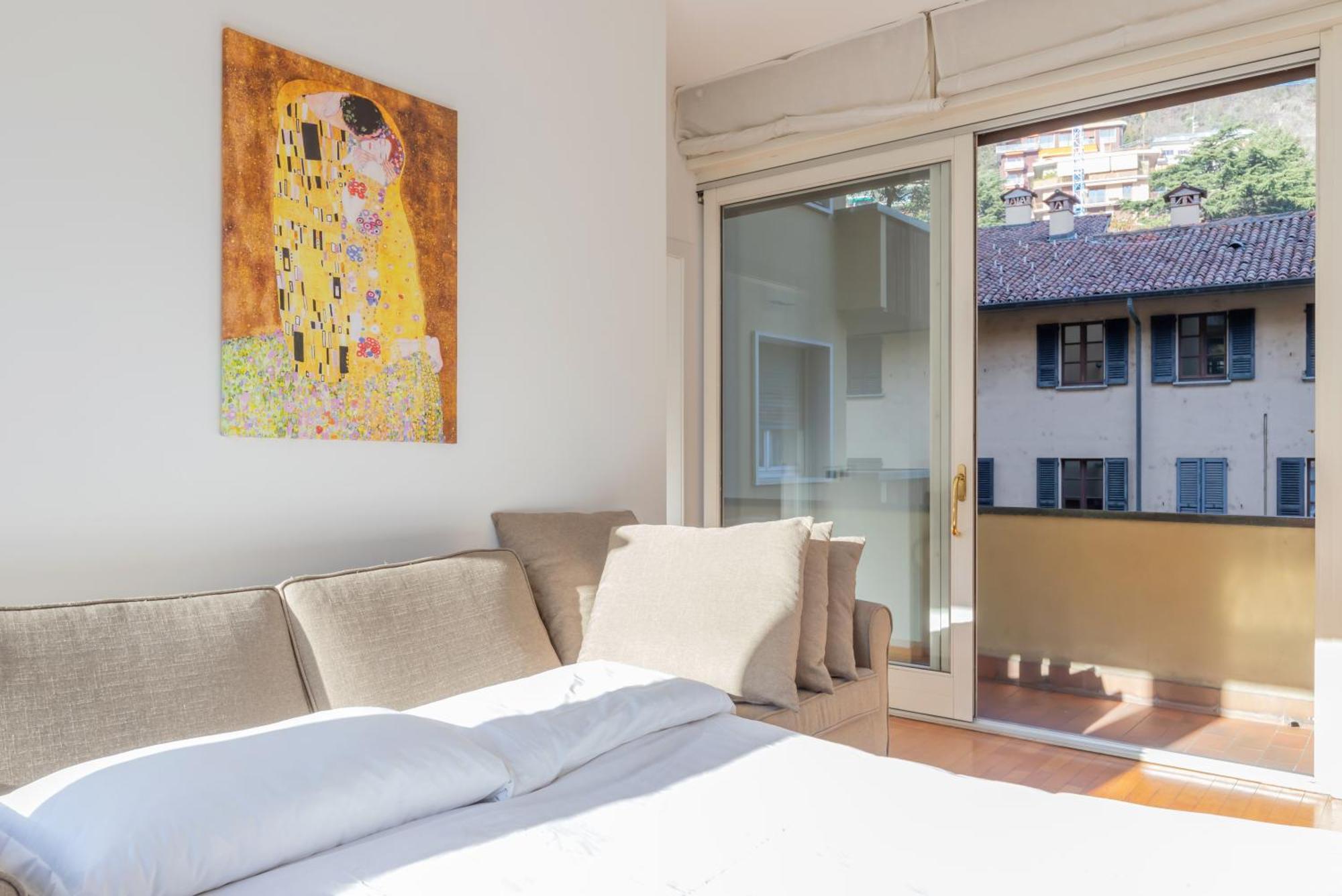 Joivy Apartments By The Lake Como Exteriör bild